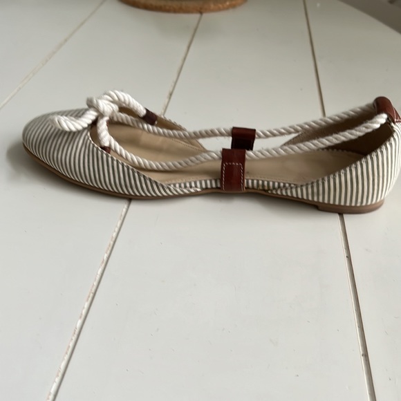 J Crew canvas green/beige striped flats with rope tie detail, Size 7 - Picture 2 of 7
